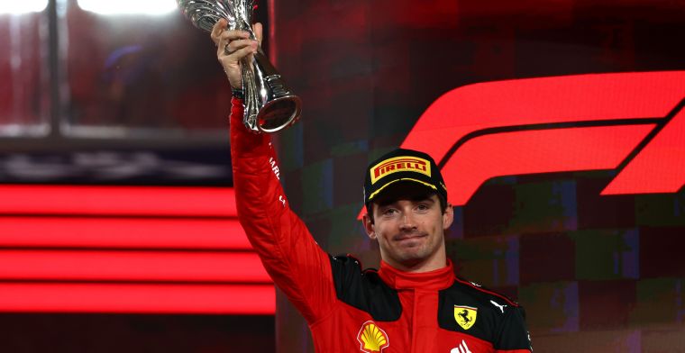 Charles Leclerc prorroga seu contrato com a Ferrari