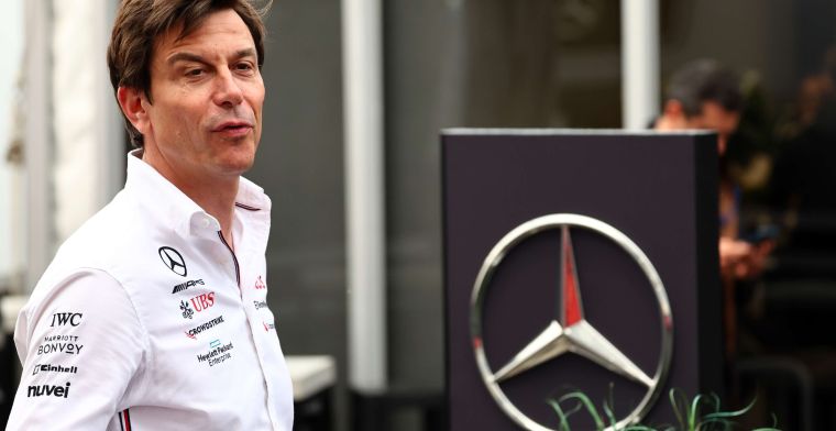 'Mercedes completamente sorprendida por Hamilton: Wolff no estuvo presente en la reunión'