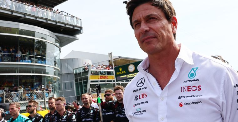 Wolff revela: Russell podría convertirse en piloto titular de Mercedes