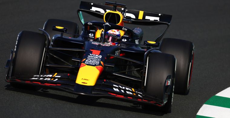 Verstappen e Leclerc in una battaglia ruota a ruota per la P1 nel 2022