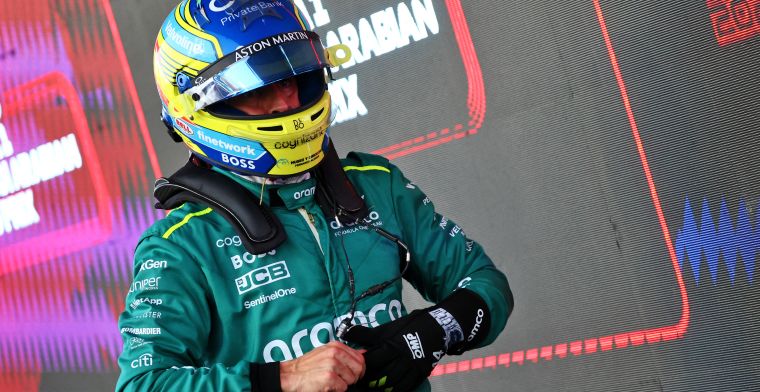Alonso lobt Aston Martin: 'Kein Team ist ehrgeiziger als wir'.