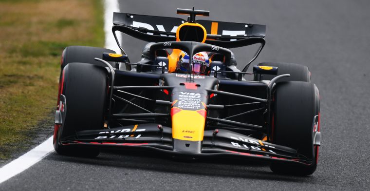 Dominant Red Bull is Japan, Verstappen fastest