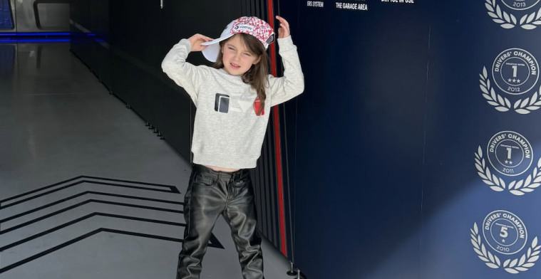 Cute images: Penelope enjoys Japanese GP with Verstappen!