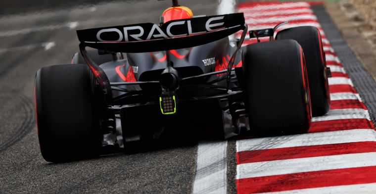 Los pilotos británicos no son rivales para Verstappen en la Sprint de China
