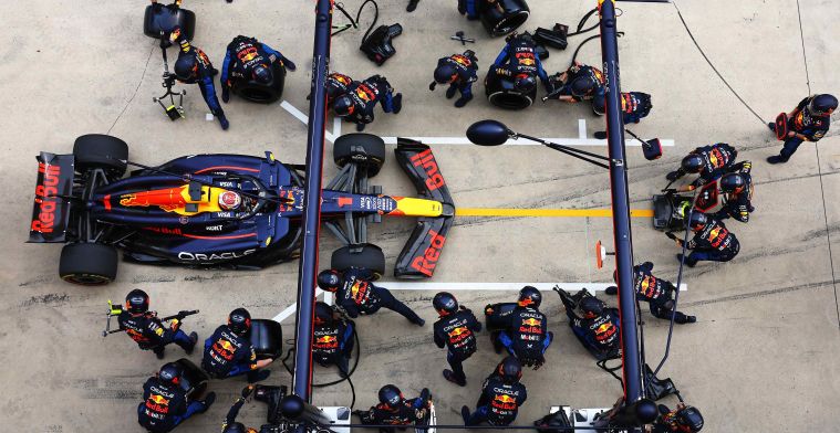 Red Bull deja atónito al mundo de la F1 tras sus fenomenales paradas en boxes en China