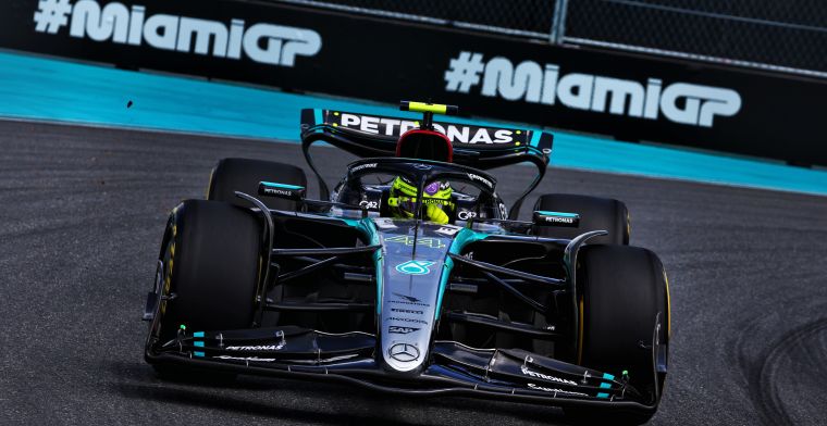 Hamilton continues to tease Magnussen after penalty in Miami sprint